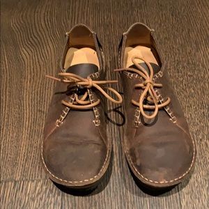 Clarks Originals brown leather shoes